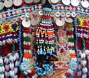 ชุดเดรส Banjara Kutchi สไตล์วินเทจ,ชุดเดรสผู้หญิงปักลายด้วยมือสไตล์อินเดีย - Product Image 3