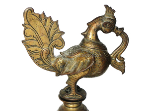 ตะเกียงน้ำมันทองเหลืองโบราณแบบมีขาตั้งโคมไฟน้ำมันรูปนกยูงแบบดิยะที่ทำจาก VOL-2 - Product Image 2