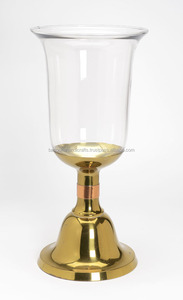 Bougeoir, pièce centrale de table Best-seller Bougeoir en laiton et verre - Product Image 2