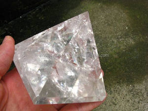 
 
 
 Pyramides de cristal de quartz clair naturel pour la fabrication de bijoux - Pierres précieuses de guérison avec évaluation tierce partie, taille/personnalisation personnalisables - Product Image 4