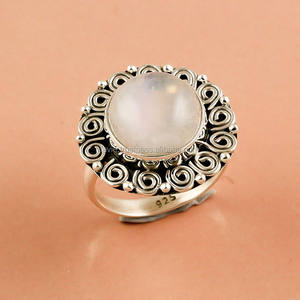 เครื่องประดับทำด้วยมือแหวนพลอยมูนสโตนสีเงินสเตอร์ลิงสีรุ้งสำหรับงานแต่งงานและงานหมั้นความงามตามธรรมชาติ925 - Product Image 1