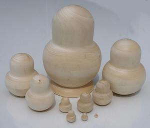 Muñecas anidadas de madera de arte popular ruso hechas a mano, juego de 10 piezas sin terminar, juguetes artesanales de madera sin pintar y letreros de pared - Product Image 1
