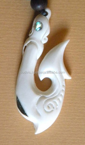 Joyería colgante de concha hecha a mano directa de artista con tallado de hueso Tribal especializado para llaveros para niños regalos al por mayor - Product Image 5