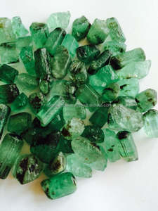 Esmeralda NATURAL en bruto - Product Image 4