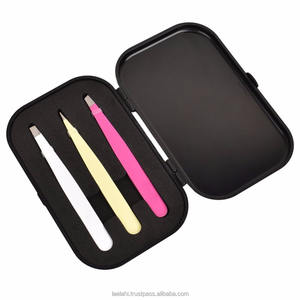 Pince à épiler 4 pièces à pointe inclinée et fine, idéale pour les poils incarnés, les éclats et les points noirs du visage - Product Image 3