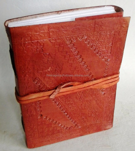 Cahier en cuir à fermeture à sangle gaufré à la main véritable vente en gros - Product Image 1