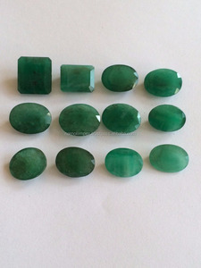 Lot de pierres précieuses vertes émeraude naturelle avec certificat IGI - Product Image 3