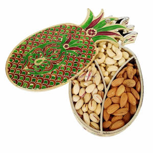 Caja de Chocolate Meenakari hecha a mano con forma de piña, caja de fruta seca, regalo de boda o ceremonia - Product Image 2