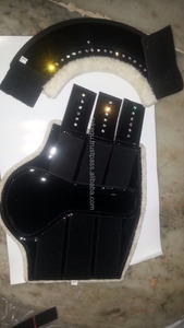 Excelente juego de botas negras para montar a caballo con protección contra el cepillado y el alcance - Product Image 1