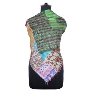 Kantha ผ้าปะผ้าไหมงานแฮนด์เมดผ้าพันคอสไตล์วินเทจผ้าพันคอดีไซน์ทันสมัยสำหรับเด็กผู้หญิงผ้าพันคอ SC1452เย็บด้วยมือสไตล์วินเทจ - Product Image 1