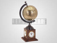 Horloge de bureau décorative boule en laiton Globe du monde en métal Horloge de table Globe pour la décoration de bureau à domicile