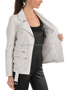 Veste en cuir blanc de qualité supérieure pour femme Vêtements d'hiver élégants, chauds, élégants et durables pour les amateurs de mode - Product Image 4