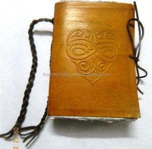 Agenda en cuir jaune avec fermeture à bracelet noir gaufré fait main en gros-the D.N.A. GROUP DNA03050 120 feuilles Utilisation promotionnelle - Product Image 1