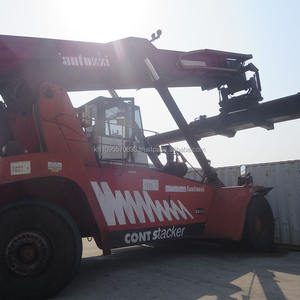 รถยกแบบ Reach Stacker รุ่น Fantuzzi CS45KM ราคาถูก ลดราคาที่ท่าเรือเซี่ยงไฮ้ และเครื่องจักรขนถ่ายตู้คอนเทนเนอร์ รถยก 45 ตัน รุ่น TFC45 DRF450 - Product Image 2