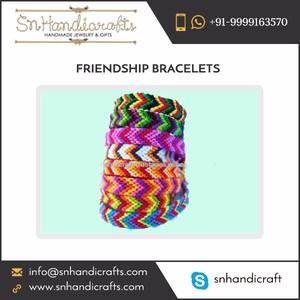 Exclusivas y Modernas Variaciones de Pulseras de Cuerda de Seda de Alta Calidad con un Aspecto Cautivador para Compradores al por Mayor - Product Image 1