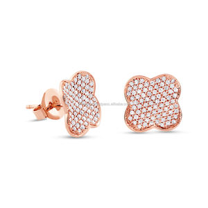 18kt Sólido Oro Rosa Diamante Pave Cuatro Trébol Stud Pendientes Joyería Proveedor al por mayor - Product Image 1