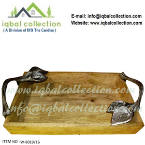 <b>WOODEN</b> <b>TRAY</b> WITH METAL HANDLE - Product Image 1