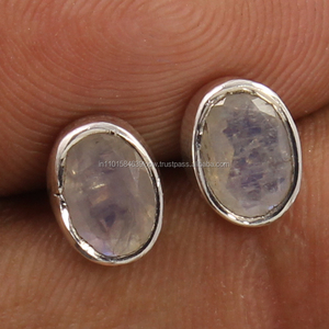 Haute qualité naturel facettes arc-en-ciel pierre de lune Simple petites boucles d'oreilles mignonnes 0.8 CM usure quotidienne boucle d'oreille pour femmes filles - Product Image 1