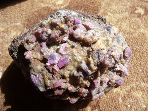 Rubí áspero natural - Product Image 4