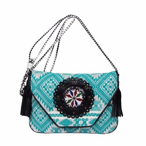 Sac bandoulière bohème en textile avec motif géométrique et pompon décoratif pour usage quotidien - Product Image 3
