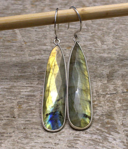 Pendientes colgantes con bisel de piedras preciosas de labradorita Plata Vermeil 925 chapado en oro para bodas y fiestas - Product Image 2