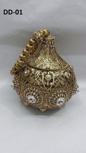 กระเป๋าคลัทช์งานฝีมือสำหรับสุภาพสตรี รุ่น DD24 สีสันสดใส คุณภาพสูง ประดับด้วยลูกปัดโลหะสีทองและสีเงิน ตกแต่งด้วยหินอย่างมีสไตล์ ขนาด 1-1.9 ลิตร ปิดด้วยฝาพับ เหมาะสำหรับงานแต่งงานและงานกลางคืน - Product Image 2