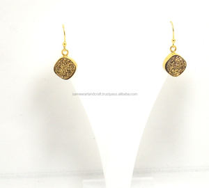 ต่างหูห่วงทรงหยดน้ำประดับพลอยดรูซี่เคลือบทองคำ รูปทรงหมอน งานแฮนด์เมด สไตล์คลาสสิก เหมาะสำหรับงานแต่งงานและงานปาร์ตี้ - Product Image 2