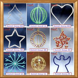 Vente en gros de chaussettes Père Noël perlées de couleur personnalisée Ornements de décoration suspendus en forme d'étoile de Noël - Product Image 2