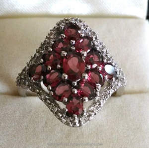 Anillo de racimo de granate Anillo de piedras preciosas de aniversario de fiesta de boda de piedra natural - Product Image 1