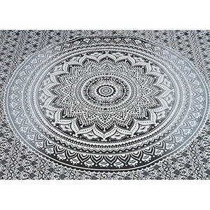 Tapiz personalizado grande, tapiz ombré, mandala indio, arte de pared hippie, colgante de pared bohemio, colcha multiusos. - Product Image 1