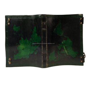 ทำด้วยมือ unisex สมุดสมุดปกหนังแท้สีดำนูนพร้อมแผนที่โลกสีดำเงาสีเขียวหนังสือท่องเที่ยว - Product Image 4