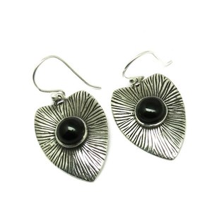 Pendientes Bohemia de Plata de Ley 925 con Ónix Negro en Forma de Hoja Redonda de Shri Ashapura Jewels para Bodas y Aniversarios - Product Image 1