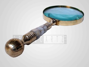 Lupa de cuerno de latón con nácar premium, adorno decorativo vintage, bibelote náutico, ornamento de escritorio, decoración óptica antigua - Product Image 2