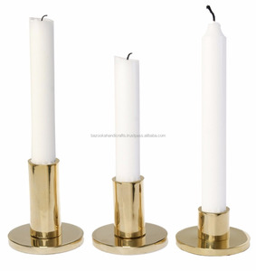 Décoration de table Design élégant pour élever votre maison Ensemble de décoration de trois bougeoirs modernes Bougeoirs en métal - Product Image 1