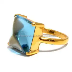 Topaze bleue 12mm Pyramide Forme Pierres Précieuses Bague-Plaqué Or Bague En Argent Sterling