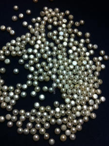<b>Loose</b> <b>Pearls</b> - Product Image 2