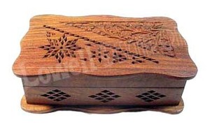 Boîte en bois de teck fabriquée à la main technique polie - Product Image 1