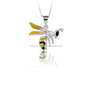 14K Solid Gold Enamel <b>Bee</b> Pendant Necklace Fine Jewellery for Women Made in Turkey - Product Image 1