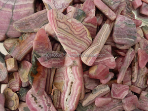 
 
 
 Pierres brutes de quartz rose naturel en gros pour la fabrication de bijoux - Directement des mines indiennes - Product Image 5