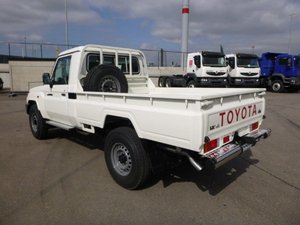 Toyota Land Cruiser-coches nuevos, camioneta VDJ 79 4.5L TD SC ref. 2150 - Product Image 3