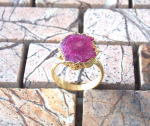 Pierre précieuse Druzy rose solaire naturelle galvanisée forme naturelle avec un cadeau plaqué or pour sa bague à la mode - Product Image 4