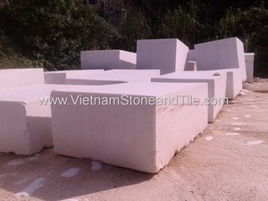Bloque de piedra de calcita grande al mejor precio Bloques de mármol blanco áspero natural de Vietnam para aplicaciones en interiores y exteriores - Product Image 3
