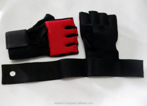 ผ้าพันนิ้วมือสำหรับชกมวยแบบไม่มีนิ้ว สีดำแดง ทำจากนีโอพรีน ใช้งานง่าย ป้องกันการบาดเจ็บ เหมาะสำหรับการฝึกซ้อมทุกฤดูกาล - Product Image 6