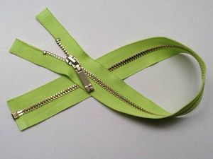 Zipper Manufacturers Open-End Gold Metal Zipper with Teeth Style <b>for</b> Handbags - Product Image 2