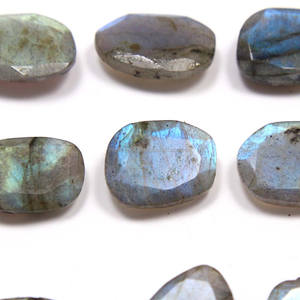 Pierres précieuses en vrac bleu Laboridite de coupe fragile super fine Pierres précieuses minérales de quartz Mohit R Gemmes 8-25mm Forme inégale - Product Image 2