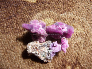 Rubí áspero natural - Product Image 2