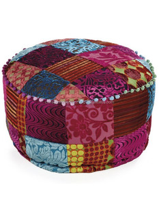 Puf Otomano Bordado a Mano Tradicional Kantha Vintage, Diseño Étnico para Sala de Estar o Exteriores al Mejor Precio - Product Image 3