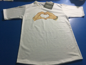 Camisetas personalizadas OEM Love Hand Heart para hombre - Product Image 3