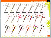 Ciseaux à cuticules professionnels de qualité chirurgicale en acier inoxydable, durables et tranchants, avec logo personnalisé, style classique, et pinces à sourcils