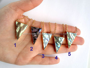 Collar con colgante de concha de abulón galvanizado de oro - Product Image 3